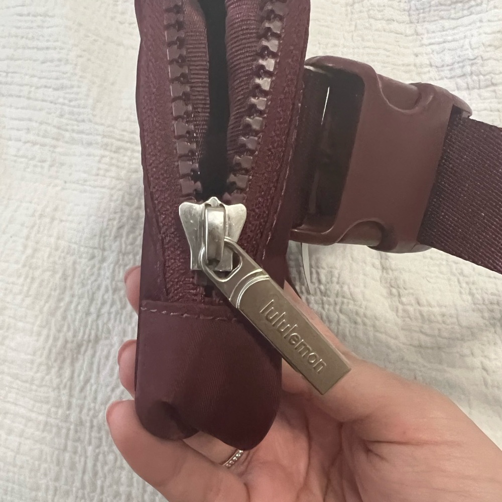 Lululemon Belt bag - Picture 4 of 8